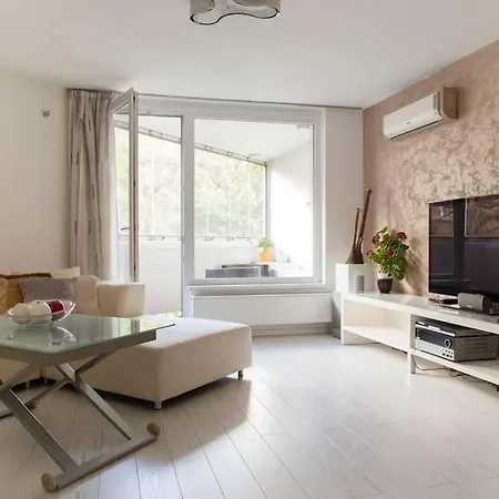Апартаменты Old In Ba/5*luxus/3xtv/bar Internet Братислава